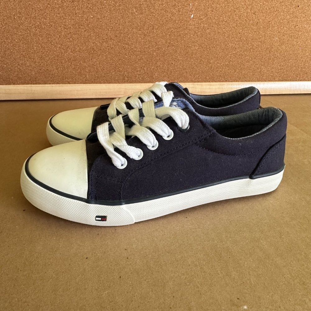 Kid's Tommy Hilfiger Blue White Tennis Shoes US Size 2 - Picture 5 of 9